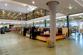 Eingangsbereich der Stadtbibliothek