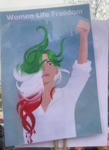 Plakat Kundgebung Iran mit der Forderung Woman,Life,Freedom