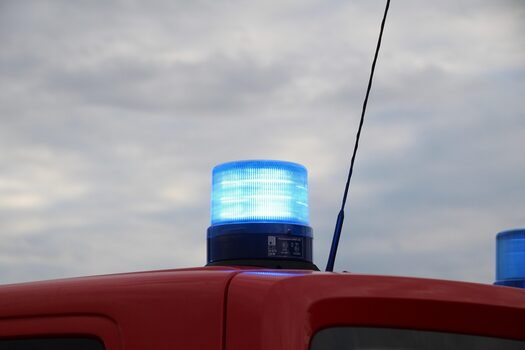 Blaulicht auf Rettungsfahrzeug
