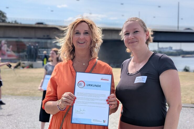Projektkoordinatorinnen zdi-Netzwerk cLEVer Leverkusen: Petra Hellmich (links) und Katharina Baarhs (rechts)