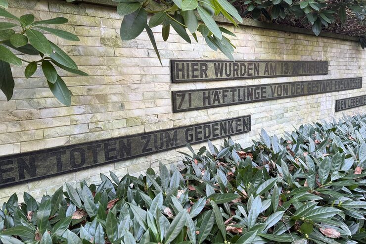 Am Mahnmal Wenzelnberg: Inschrift