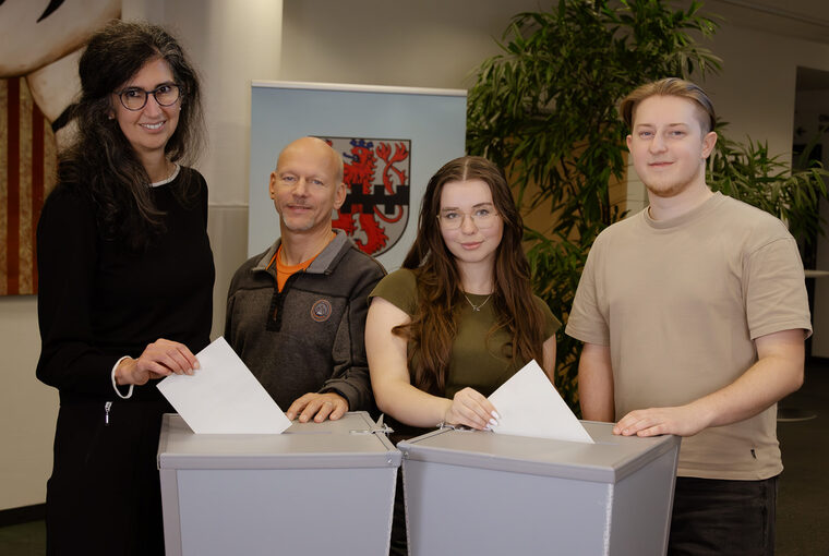 Symbolbild Wahlhelfer-Team