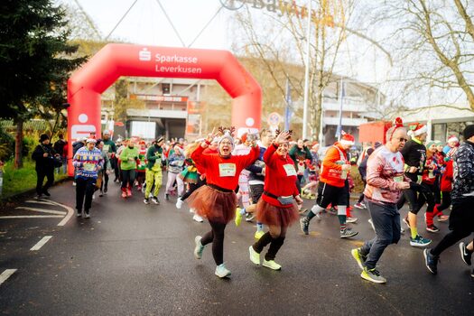 UGLY XMAS Sweater Run; Leverkusen, 15.12.2024