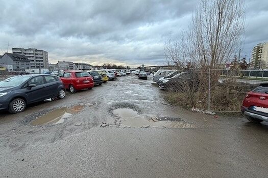 Wilder Parkplatz nbso