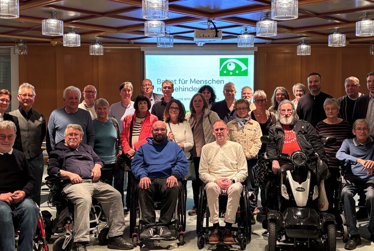 Mitglieder des neu konstituierten Behindertenbeirats