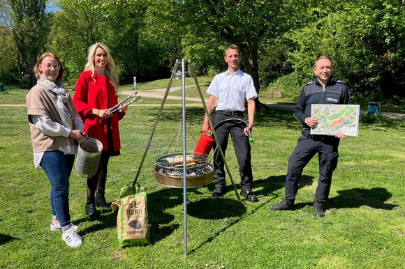 Gruppenfoto Sicheres Grillen