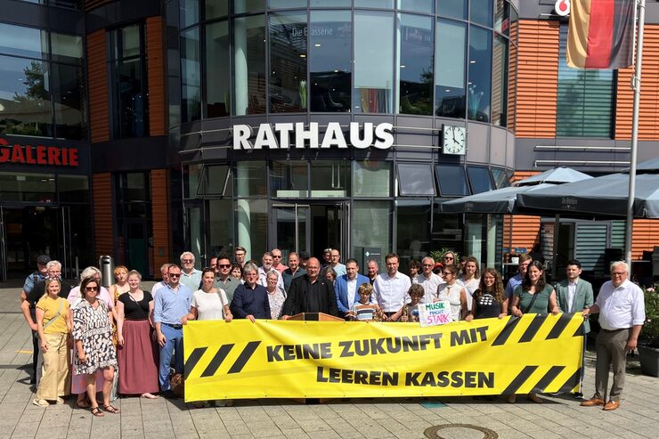 Gruppenbild zum Aktionstag Kommunen am Limit