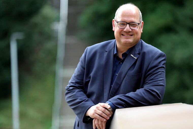 Oberbürgermeister Stefan Hebbel ist seit November 2025 im Amt