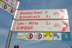 Schilder Radwege in Leverkusen